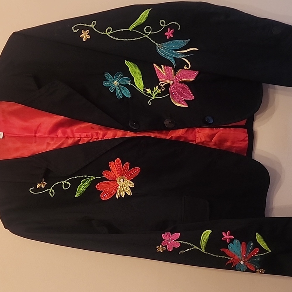 Black embroided, beaded floral jacket size M - Picture 3 of 4